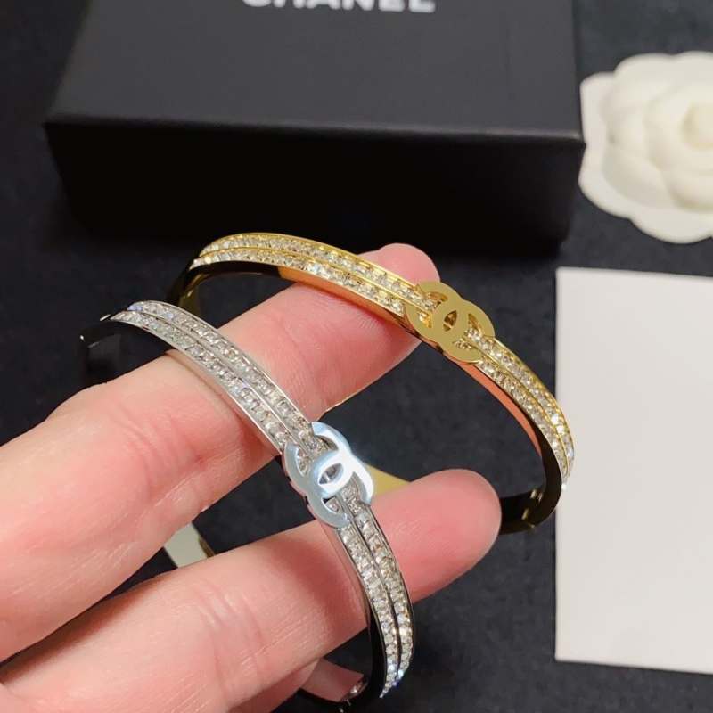 Ch**el bracelets